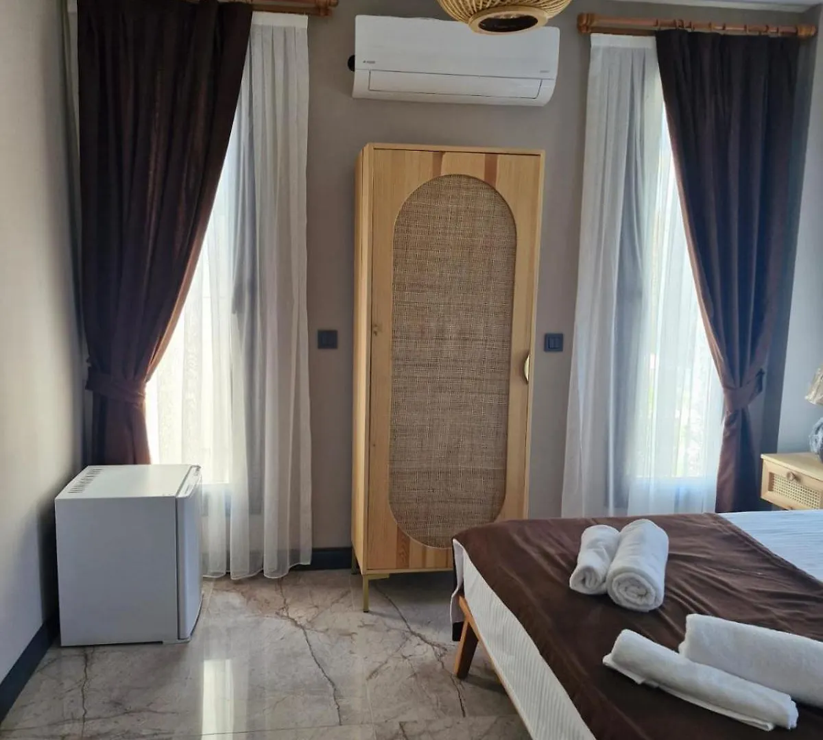 Velder House Urla Hotel